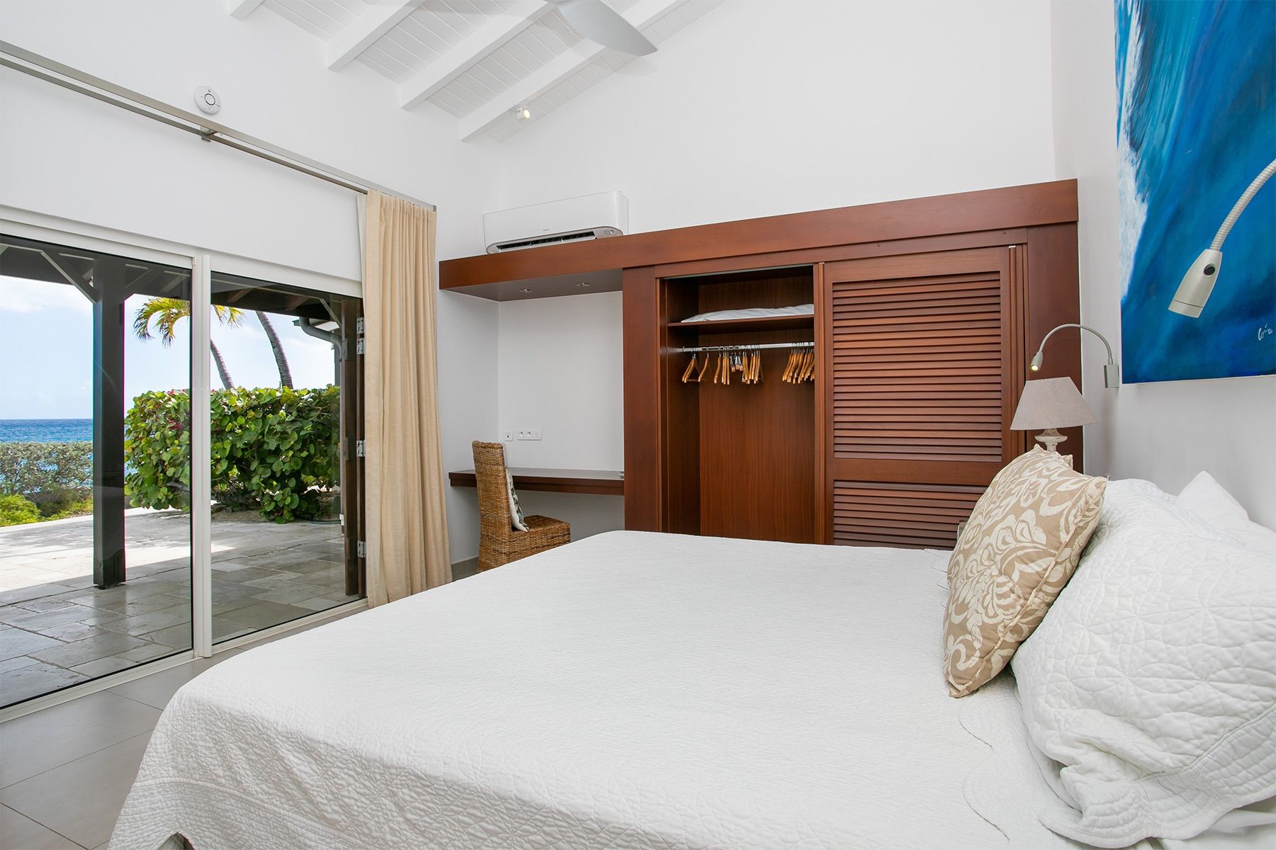 Blue Beach Villa villa photo.